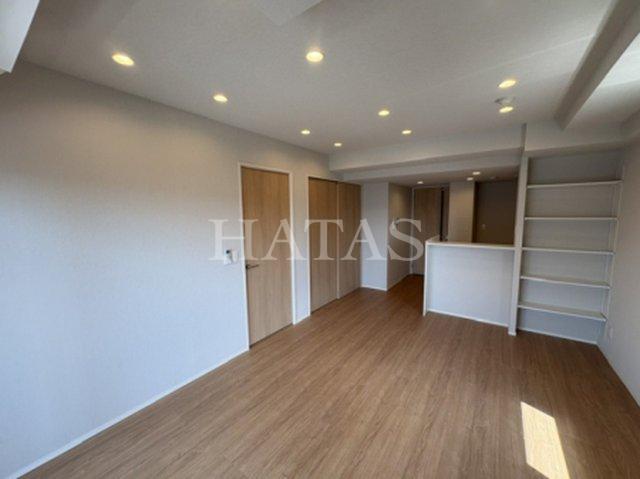 居室・リビング　同物件別部屋です。