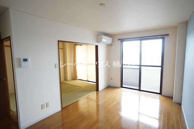 居室・リビング　参考別部屋写真