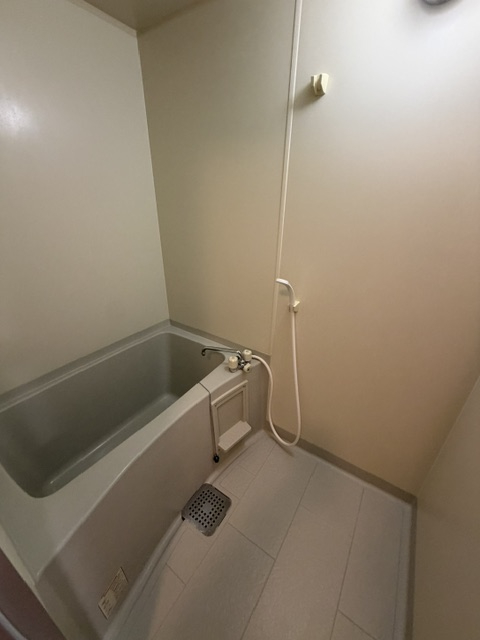 FULL HOUSEの風呂写真