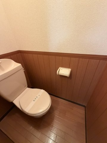 FULL HOUSEのトイレ写真
