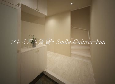 地下鉄烏丸線 北大路駅 徒歩9分 2階建 築1年の玄関写真
