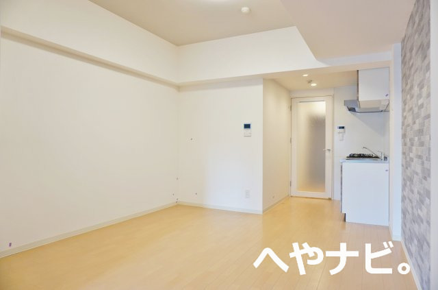 地下鉄名城線 矢場町駅 徒歩10分 8階建 築7年の居間写真