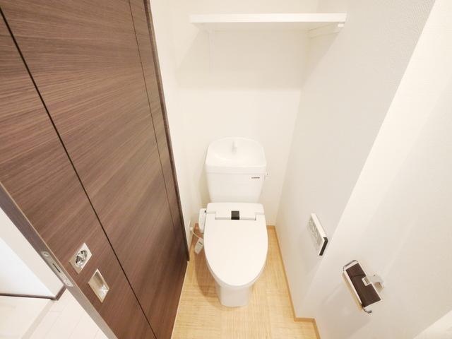 都営三田線 板橋本町駅 徒歩5分 7階建 築14年のトイレ写真