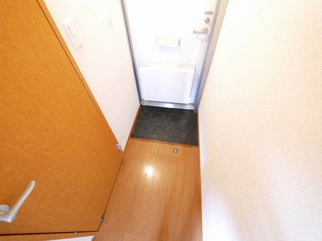 玄関　収納もある玄関です