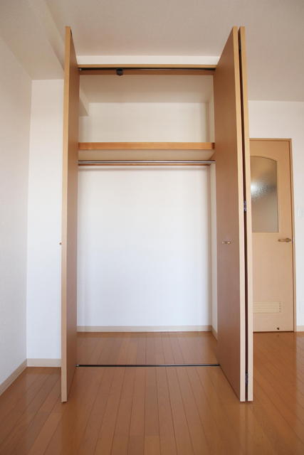 収納　クローゼット