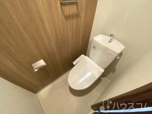 トイレ　冬場も安心の温水洗浄便座！
