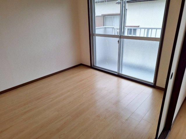 エクセルEFの居間写真