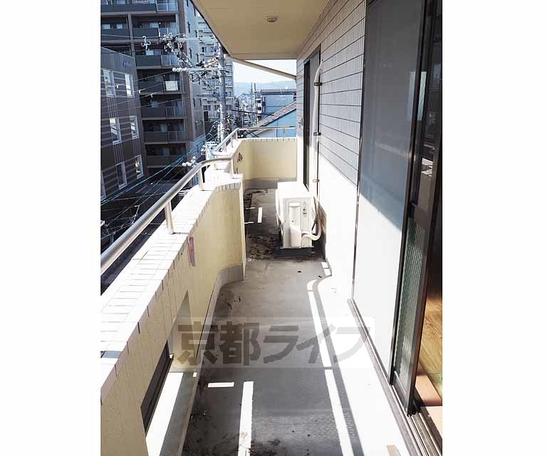 バルコニー　広々使えます。