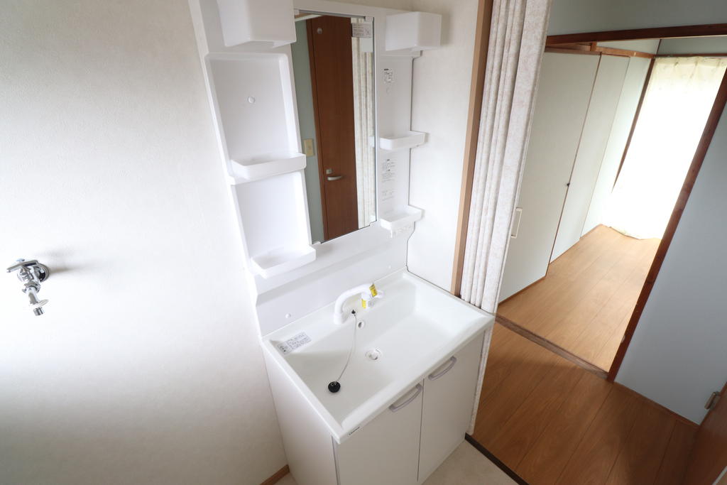 洗面設備　独立洗面台です♪