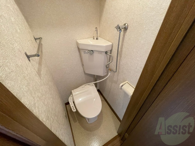 トイレ　トイレです。ウォシュレット付を探している方、おすすめです。