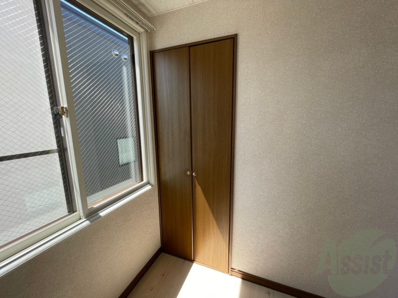 収納　クローゼットがありました。お洋服や荷物はここへ