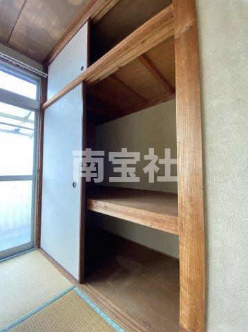 収納　押し入れがあって収納も十分です