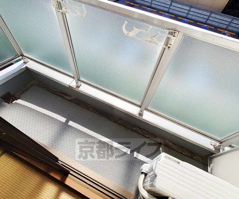 バルコニー　ゆとりのあるベランダです。