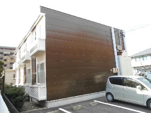 名古屋市天白区高島のアパートの建物外観