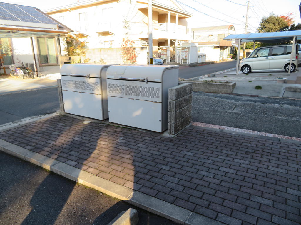 【津山市山北のマンションの駐車場】