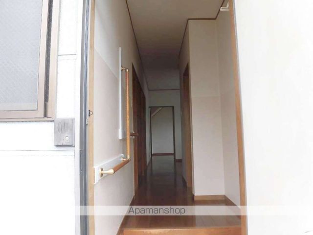 第二中央ハイツの玄関写真