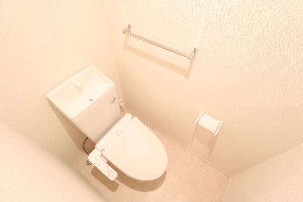 トイレ　温水洗浄便座♪