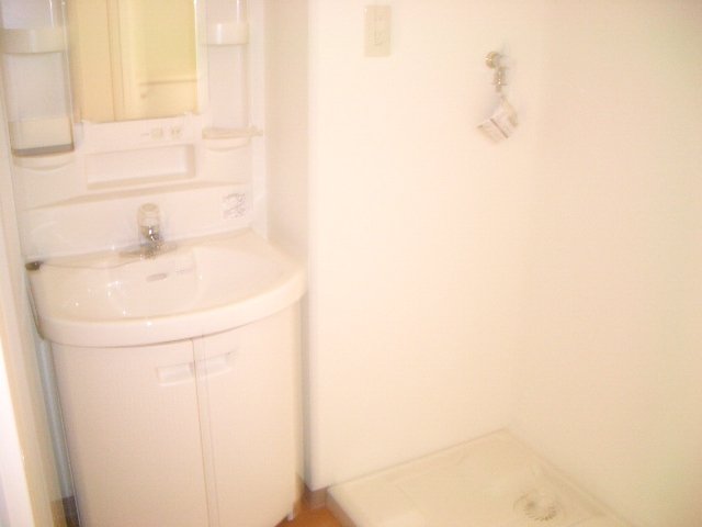 洗面設備　同物件別室です。