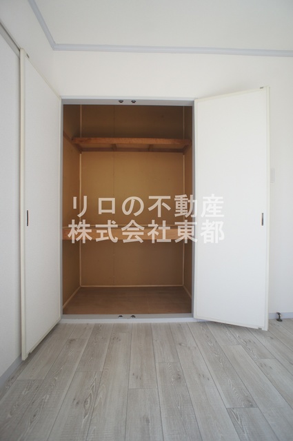 収納　奥行のある収納付です！増えがちな荷物をもスッキリ収納できます