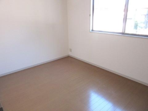 居室・リビング　室内