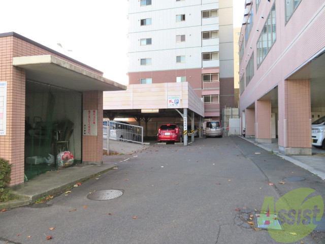 【仙台市宮城野区高砂のマンションの駐車場】