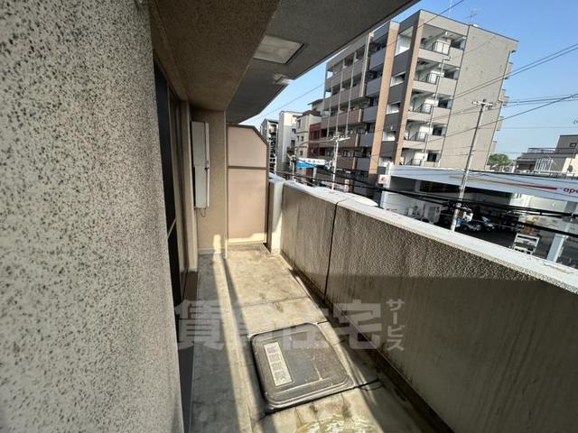 【京都市上京区中務町のマンションのバルコニー】