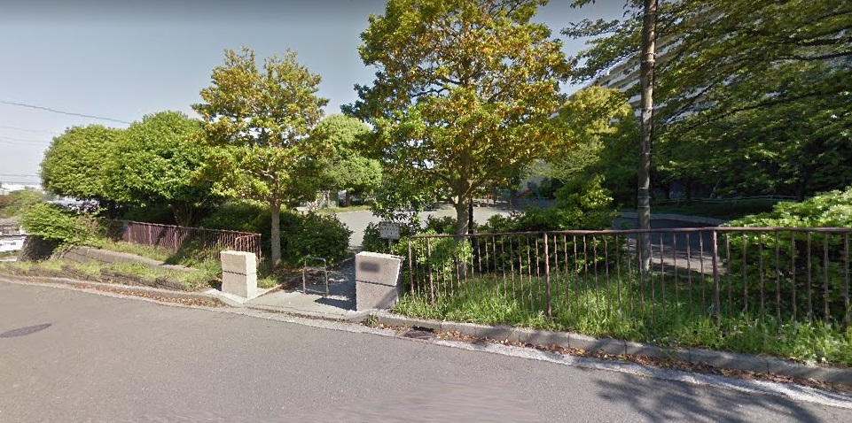 公園　上倉田八幡谷公園（公園）まで200m