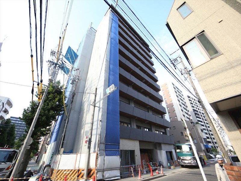 【名古屋市中区平和のマンションの建物外観】