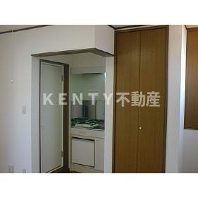 キッチン　コンパクトなキッチンで掃除もラクラク