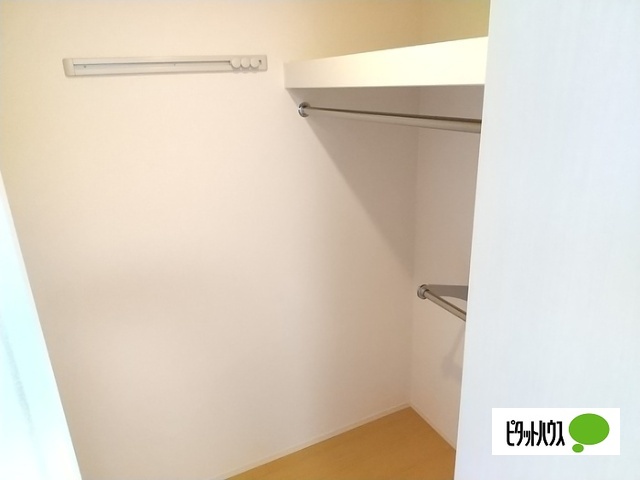 収納　同物件別部屋