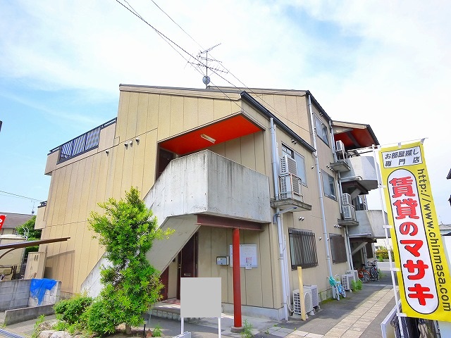 【天理市田井庄町のマンションの建物外観】