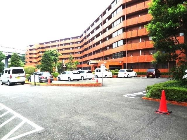 【ライオンズマンション二俣川の駐車場】