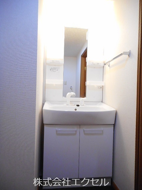 洗面設備　洗髪洗面台です。