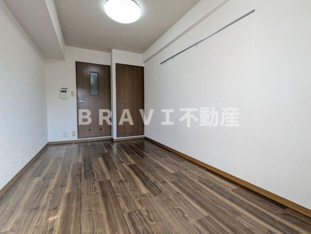 その他部屋・スペース　【エミグラント・N】寝室です