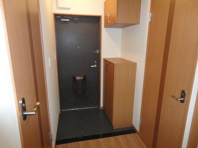 玄関　玄関(人感センサーライト)