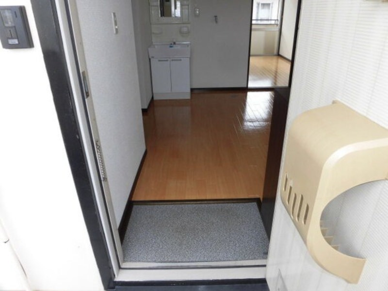 玄関　図面と現状に相違がある場合には現状を優先