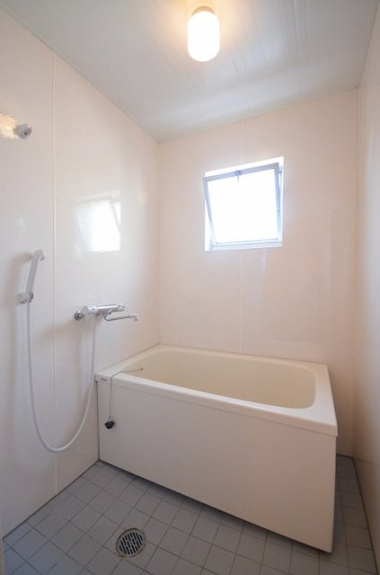 バス・シャワールーム　別号室の写真です