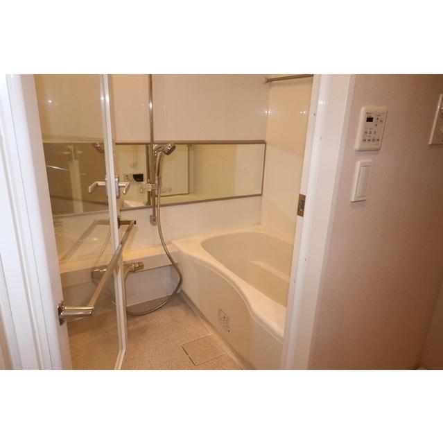 バス・シャワールーム　バスルーム