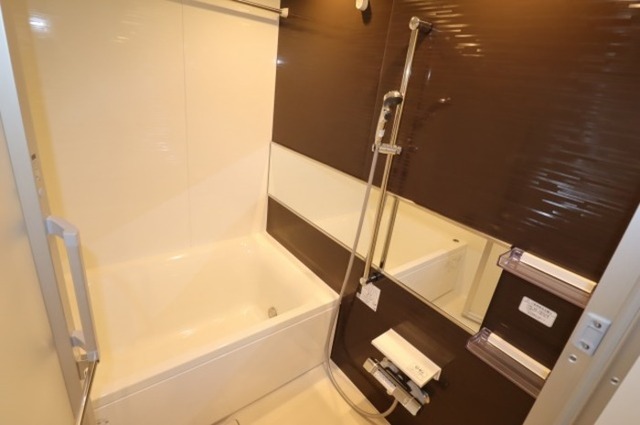 バス・シャワールーム　浴室