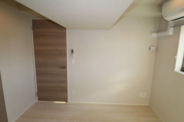 その他部屋・スペース　洋室５．８帖？