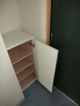 ベラ・フォーレ　玄関　シューズＢＯＸ