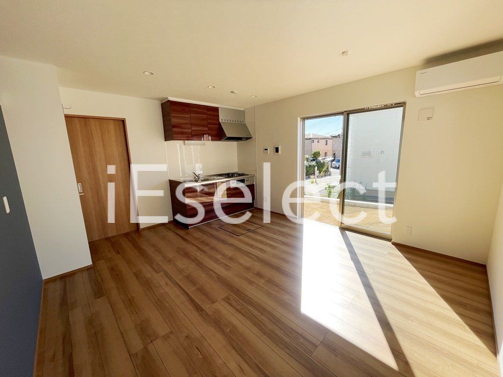 居室・リビング　2面採光の明るいリビング♪