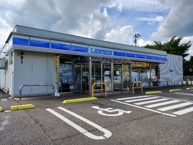 コンビニ　ローソン滝沢葉の木沢山店（コンビニ）まで650m