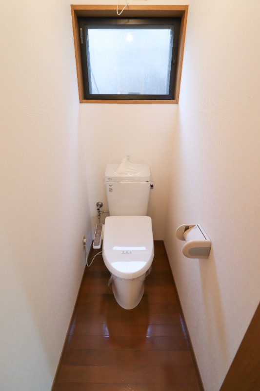 トイレ　図面と現状に相違がある場合には現状を優先