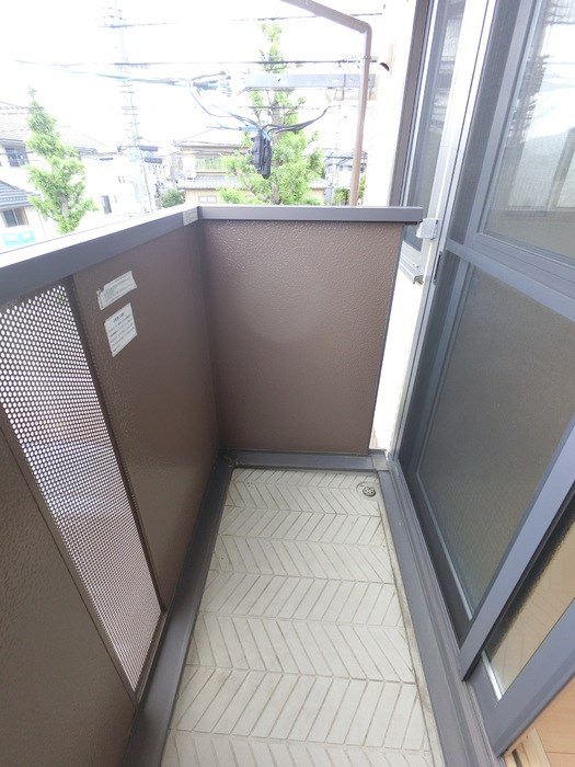 バルコニー　バルコニー付きなのでお天気が良い日にはお洗濯物干せます◎