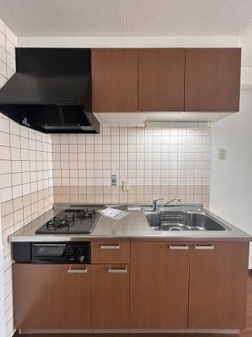 キッチン　同マンション内・別居室参考写真