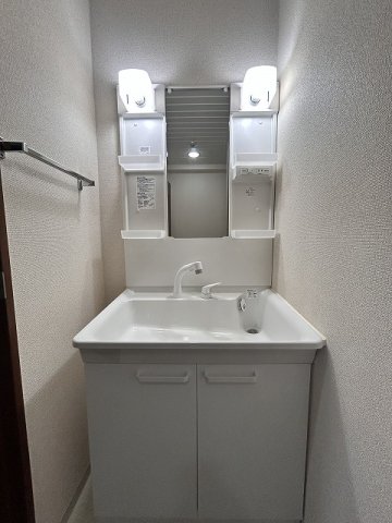 洗面設備　同マンション内・別居室参考写真