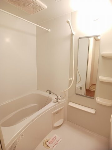 バス・シャワールーム　ゆったり過ごせるお風呂です