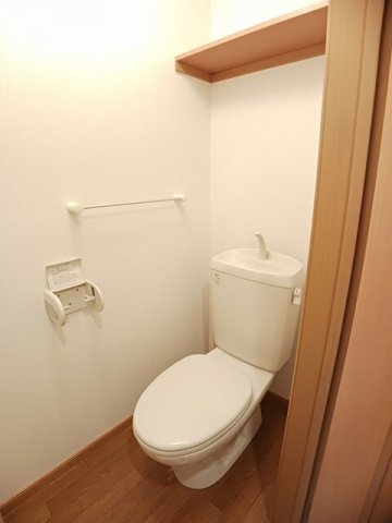 トイレ　コンパクトで使いやすいトイレです