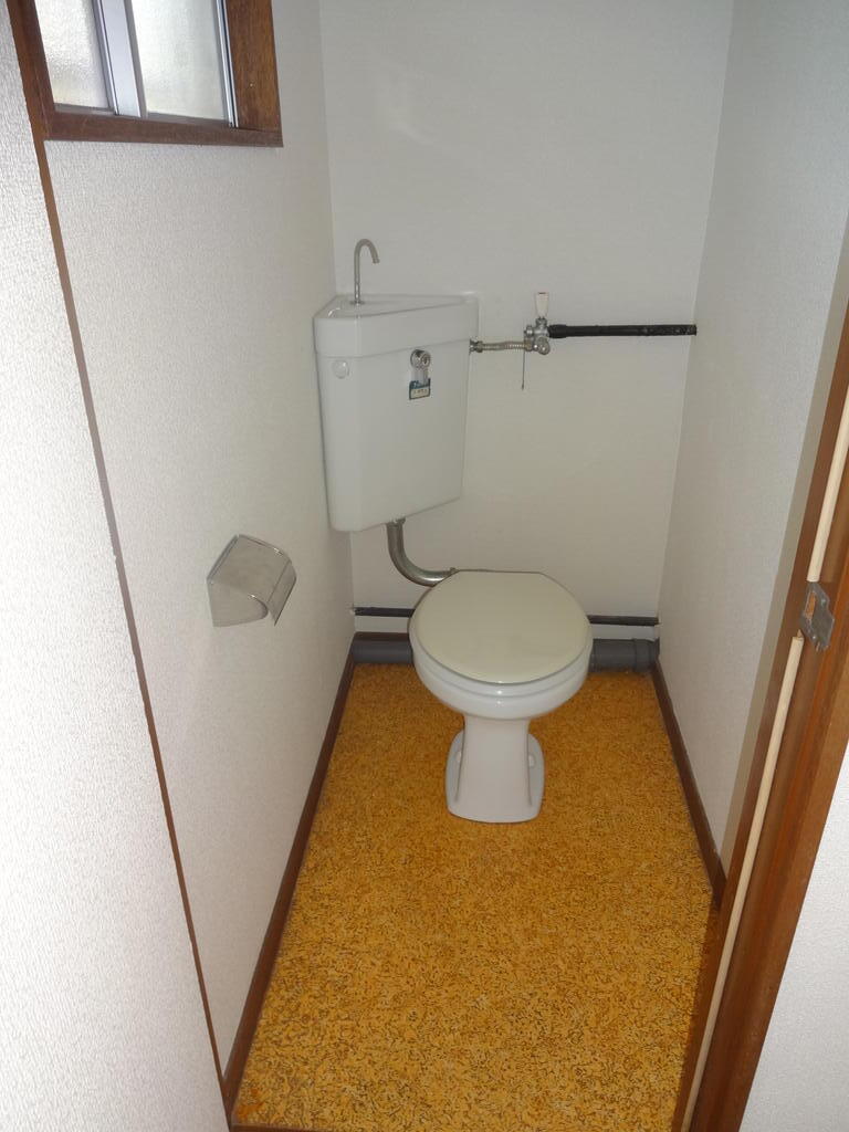 西田荘のトイレ写真